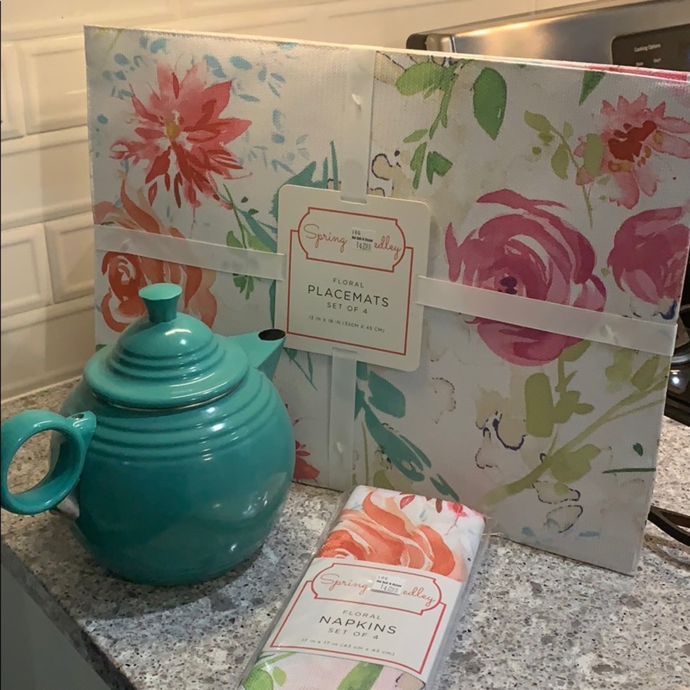 Placemats and napkins Spring Medley